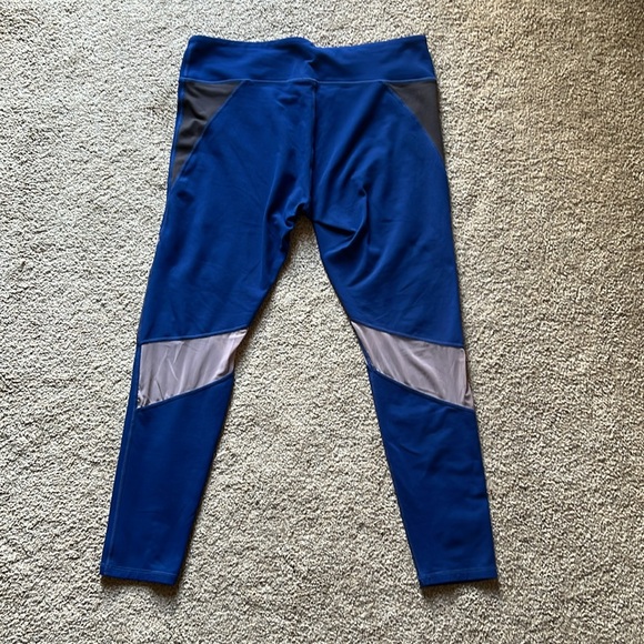Fabletics Set Sports Bra Shira w/Matching Leggings Royal Blue Gray Mesh Pocket - Picture 10 of 16